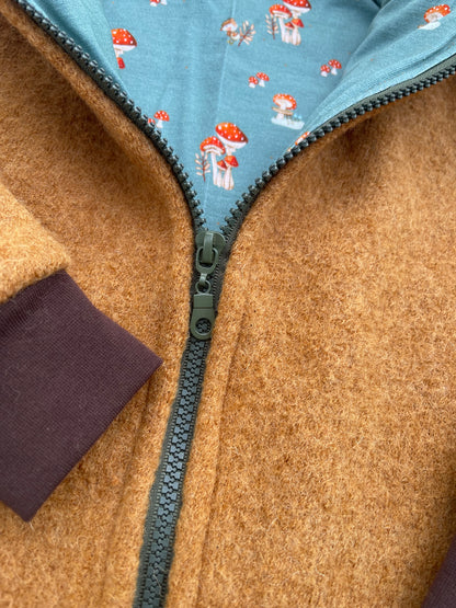Walkjacke für Kinder mit Reißverschluss in Ocker mit Motiv Innenfutter