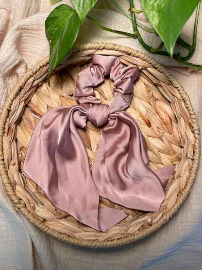 Fashion Scrunchie mit langem Band