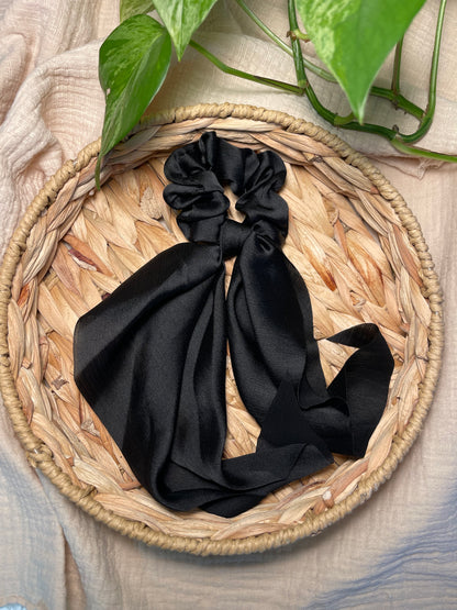 Fashion Scrunchie mit langem Band